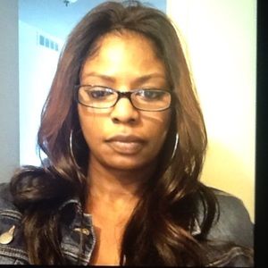 Meet your Posher, Monique